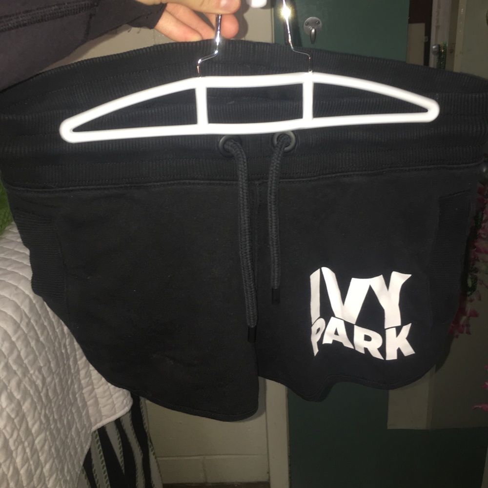 Beyoncé ivy park drawstring shorts